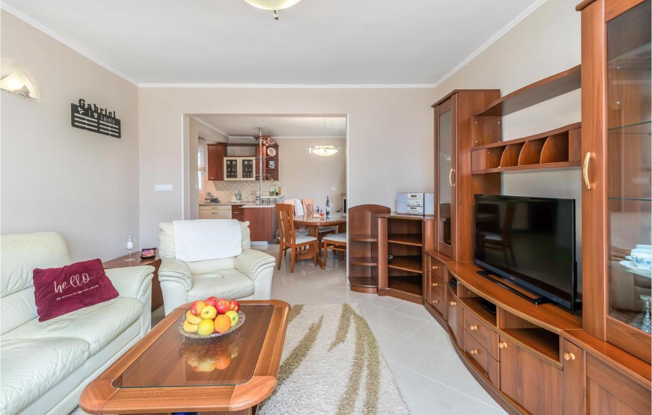 1 Bedroom Awesome Apartment In Kampor Zewnętrze zdjęcie